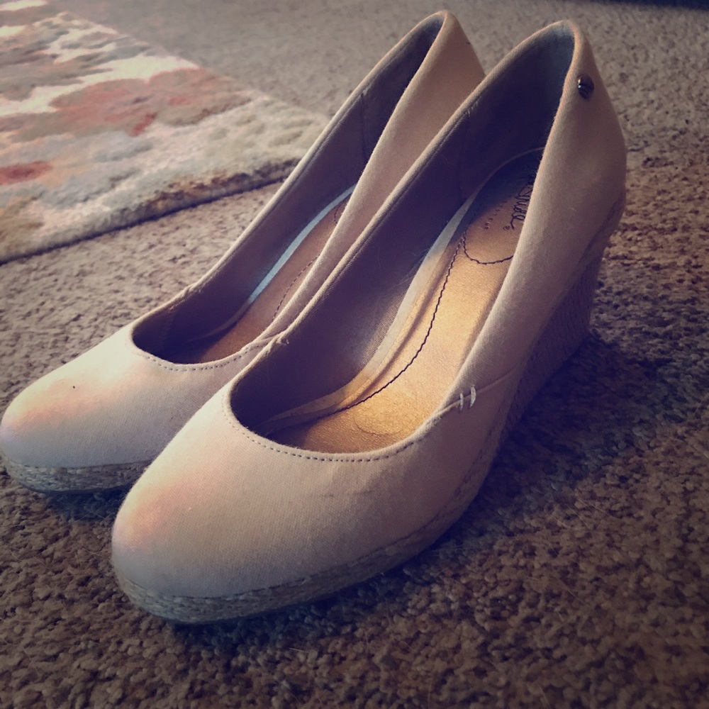 Wedged Shoes